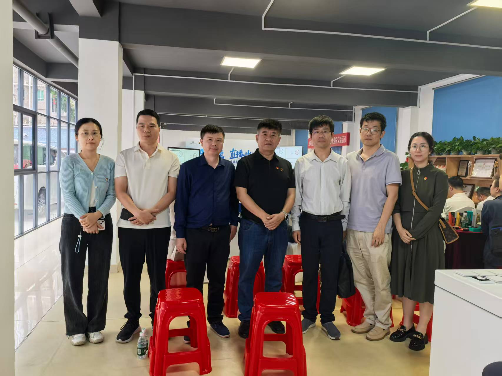 图片4.png 图片4.png