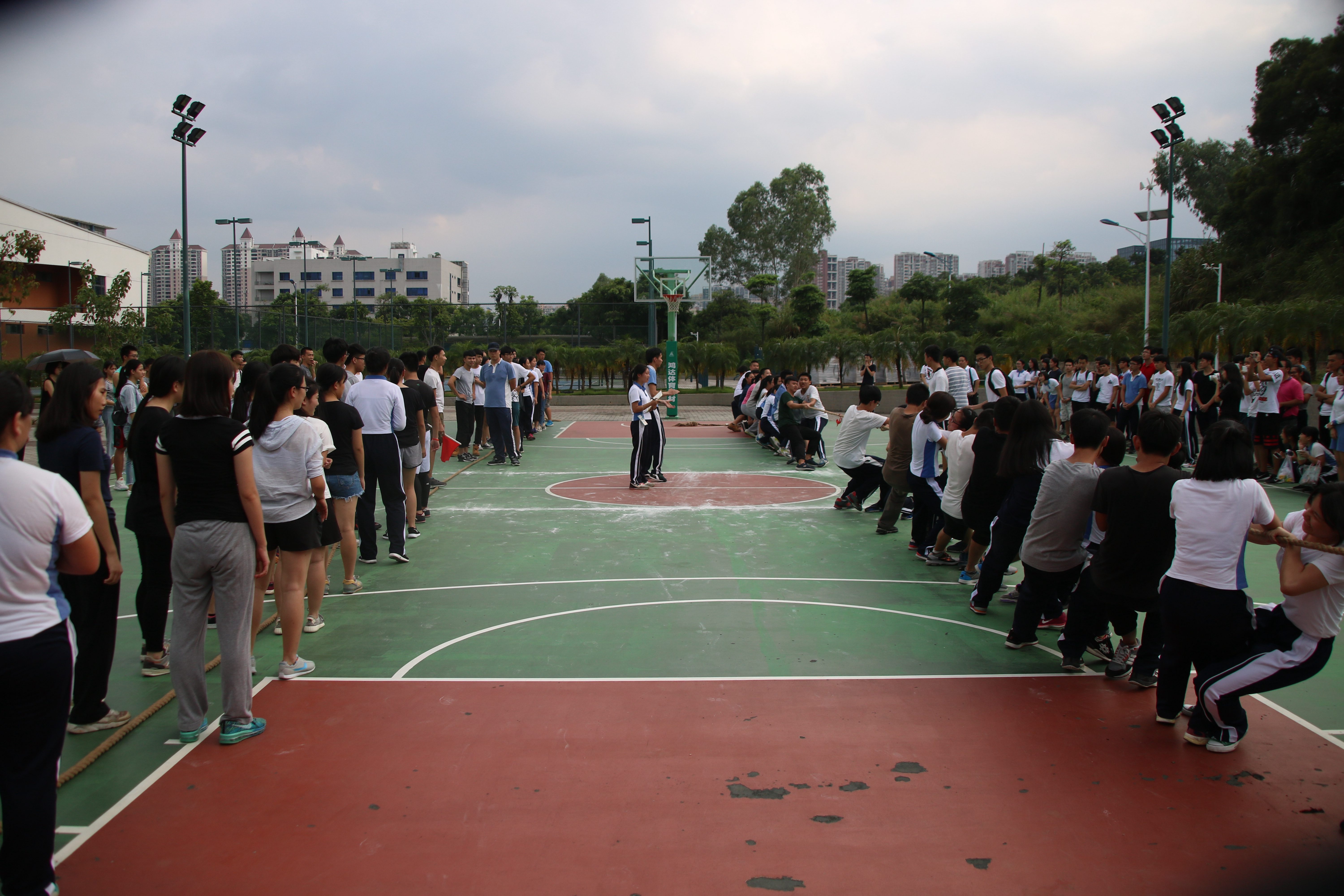 (学生参加部分文体节比赛项目 —— 跑步,跳高,拔河)(生物学院运动会)